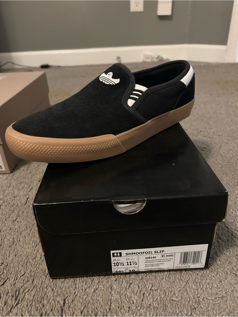 Adidas Shmoofoil Slip-On Skate Shoe Black Gum 10.5 New!!